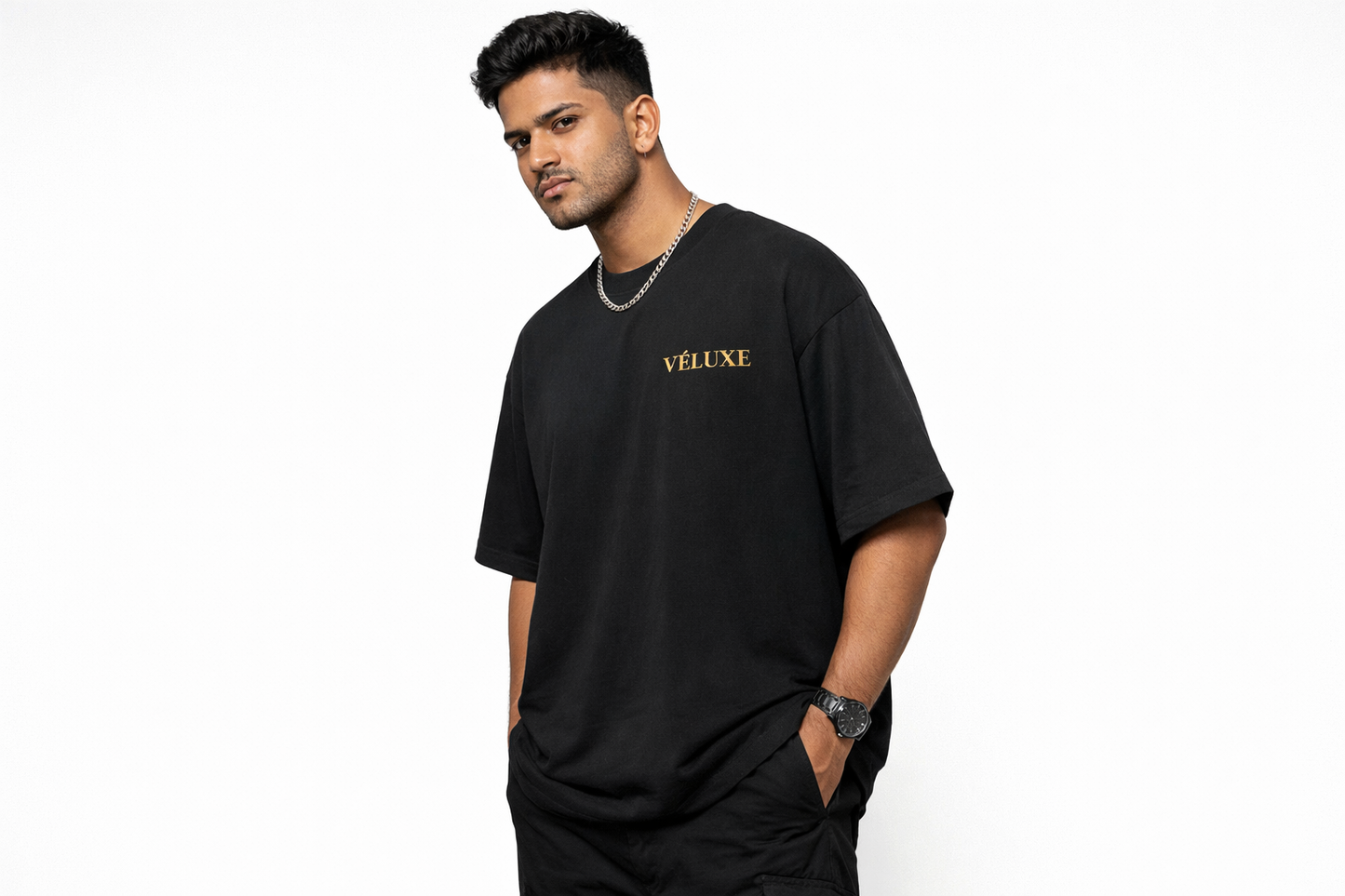 VÉLUXE Signature Oversized T-Shirt [Black] – Not For Everyone
